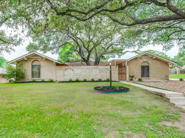 111 Cotillion, Castle Hills, TX 78213