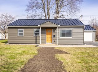 17 Beechcraft Dr, Rochester, NY 14606