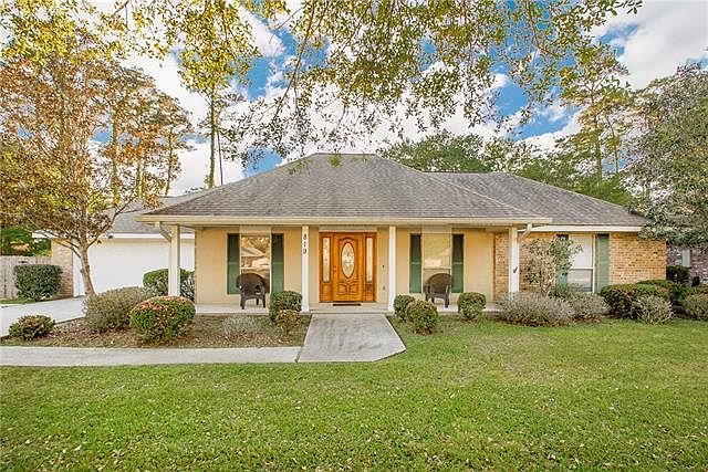 1st image of 819 Harmony Ln
