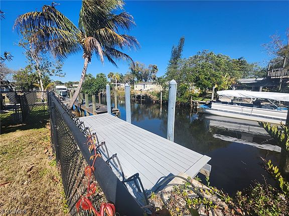 3rd image of 2248 Marina Park Dr