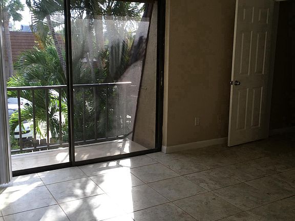 3rd image of 1440 N Lawnwood Cir Building 6
