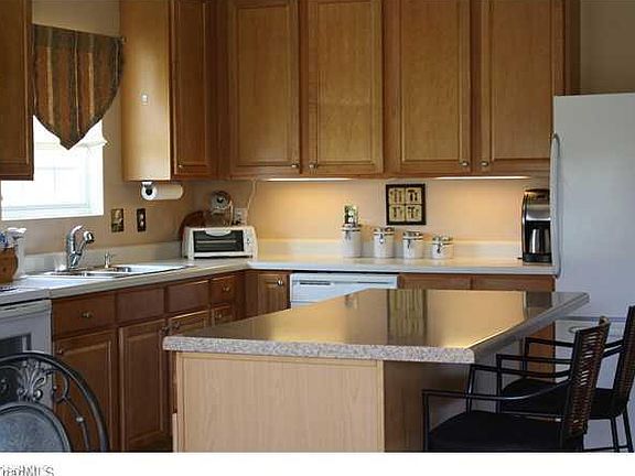 4th image of 5207 Woodhollow Dr
