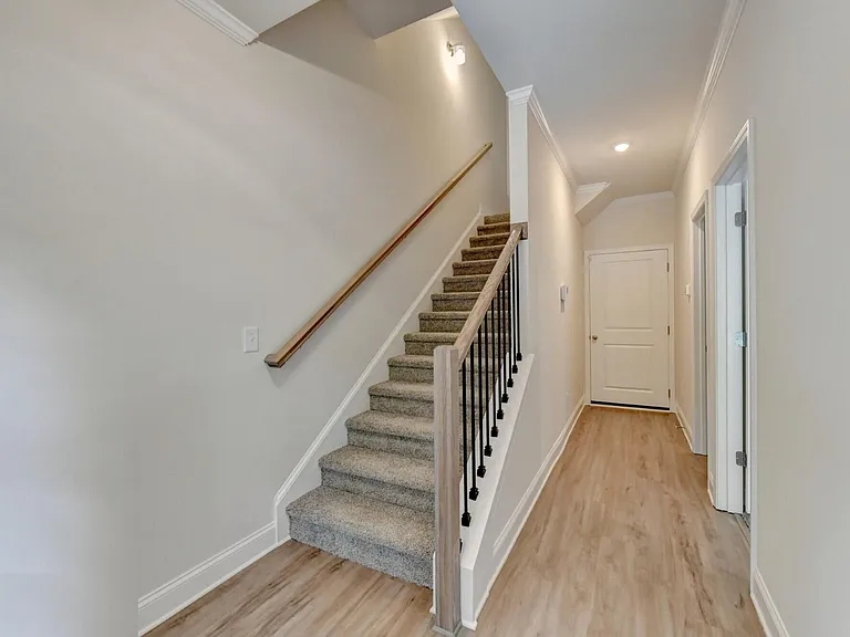 5477 Blossomwood Trl — Photo 8