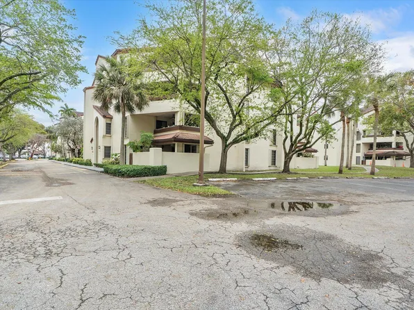 9020 SW 125th Avenue #F-203, Miami, FL 33186