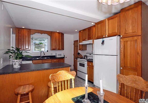 4th image of 27 Catherine St
