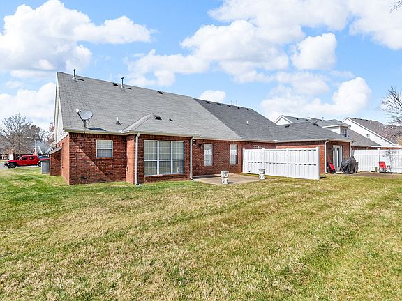 4th image of 649 Stonetrace Dr