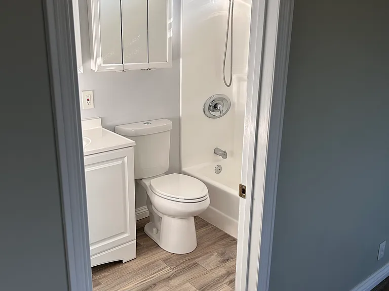 4948 Brighton Ave — Photo 9