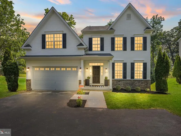 604 Rose Hill Rd, Broomall, PA 19008