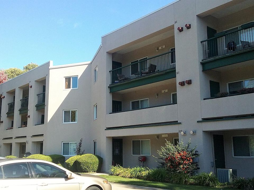 1st image of 31 Devereux St APT 213