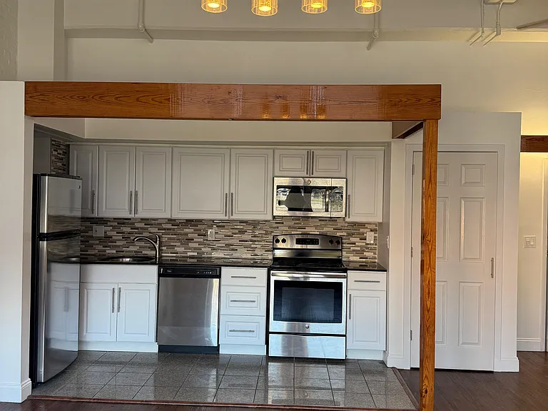 15 Park St #201 — Photo 3