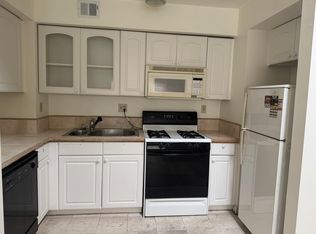814 N 26th St APT B, Philadelphia, PA 19130
