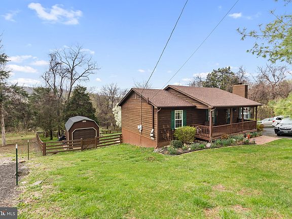 3rd image of 532 Apple Orchard Dr