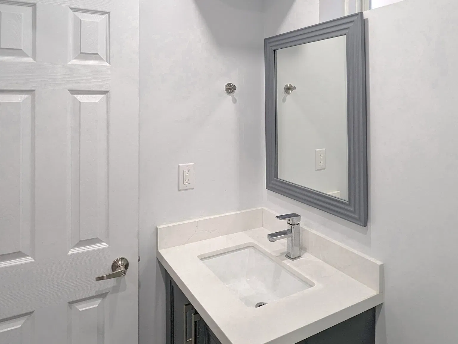 2 bed, $2,050 — Photo 3