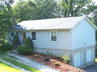22 Hillside Dr, Wantage, NJ 07461