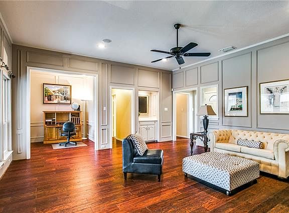 4th image of 4405 Sterling Ln