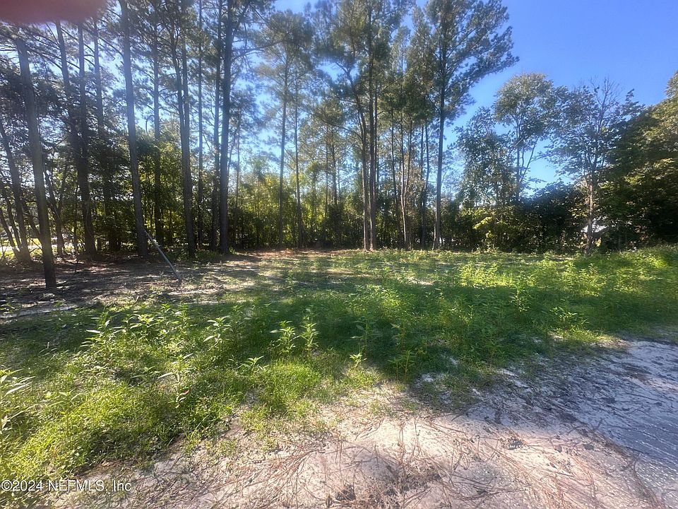 2nd image of 44361 CHARWOOD Drive
