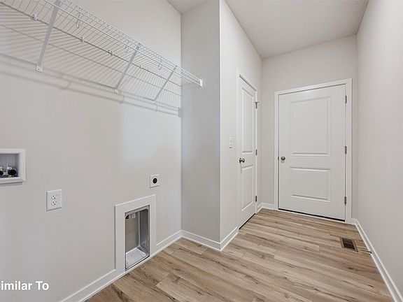 4th image of 920 Sawgrass Dr