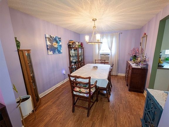4th image of 156 Hillpine Rd