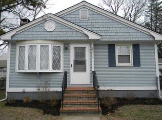 136 Smith St, Riverside, RI 02915