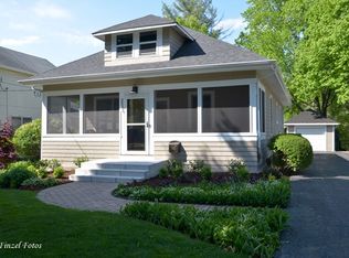 353 Grove St, Crystal Lake, IL 60014