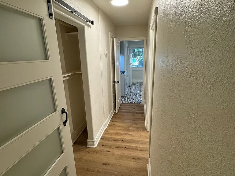 2423 L St #2 — Photo 7