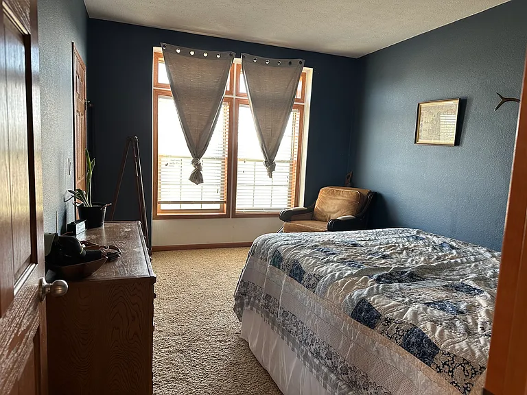 Lake View Dr — Photo 25