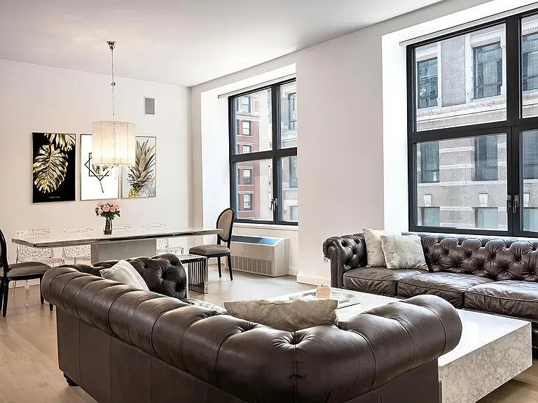 240 Park Ave S #8C — Photo 1