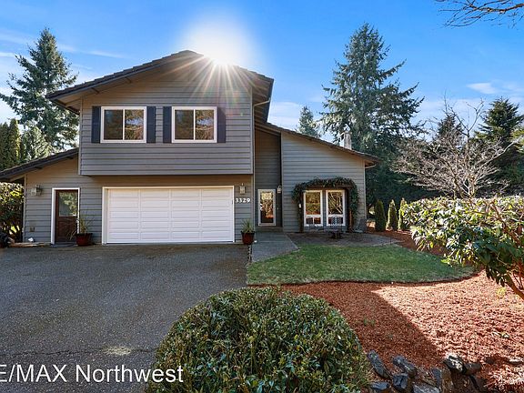 4th image of 3329 Donnelly Dr SE