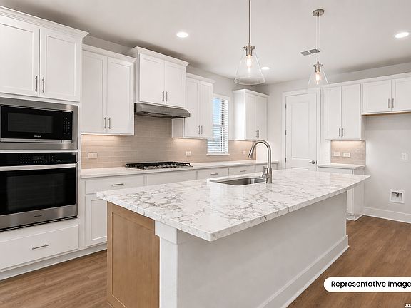 3rd image of 2903 Eagle Rise