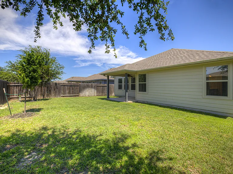 128 Sage Meadows Dr — Photo 35