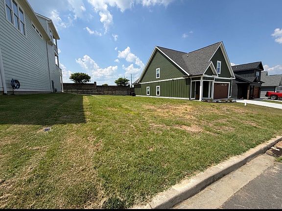 2nd image of 323 Indigo Way