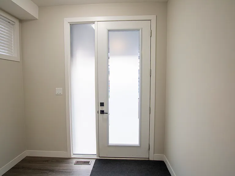 992 West Village Sq — Photo 4