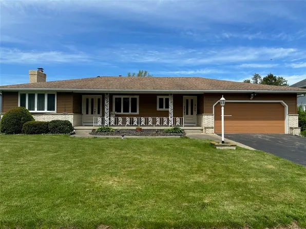 160 Kings Gate S, Rochester, NY 14617
