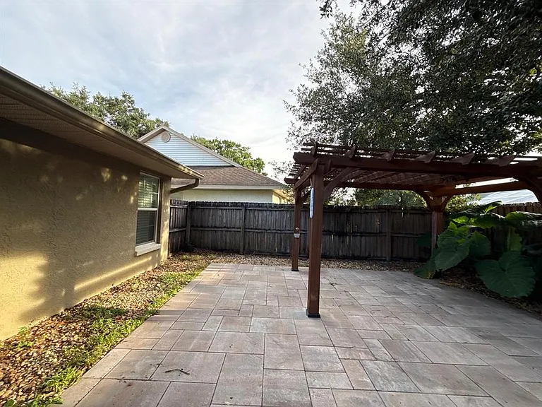 1215 Tuxford Dr — Photo 17