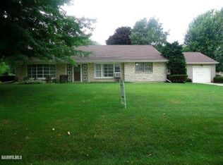 1104 S Benson Blvd, Freeport, IL 61032