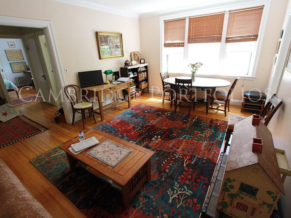 1st image of 393 Broadway #35
