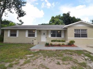902 Chadsworth Ave, Seffner, FL 33584