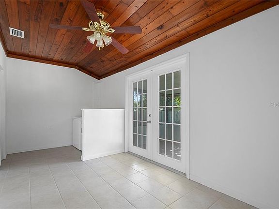 5th image of 422 Dixson St