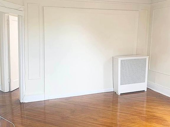 2nd image of 40-12 Parsons Blvd #1B
