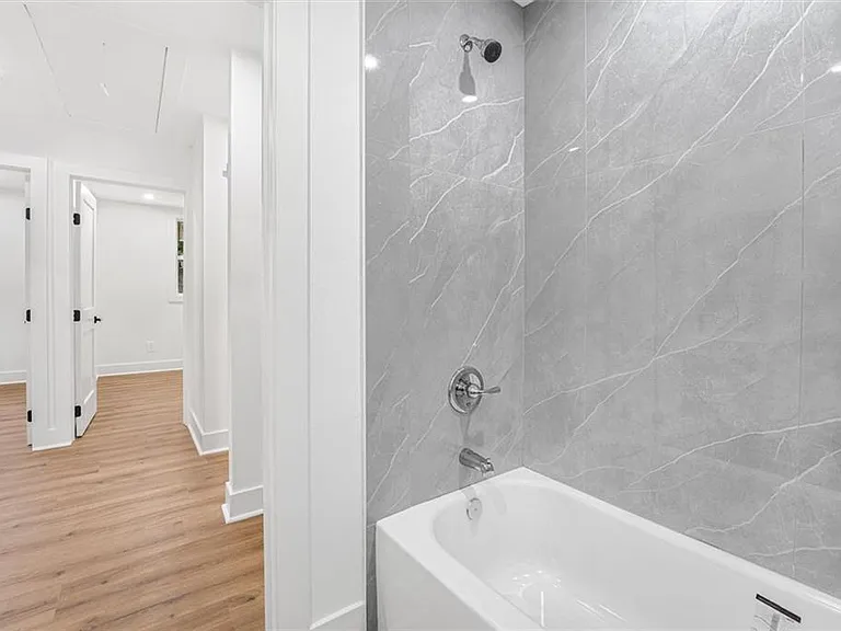 2353 Clarissa Dr NW — Photo 35