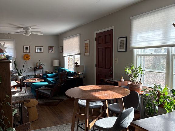 5th image of 900 Forest Heights Dr