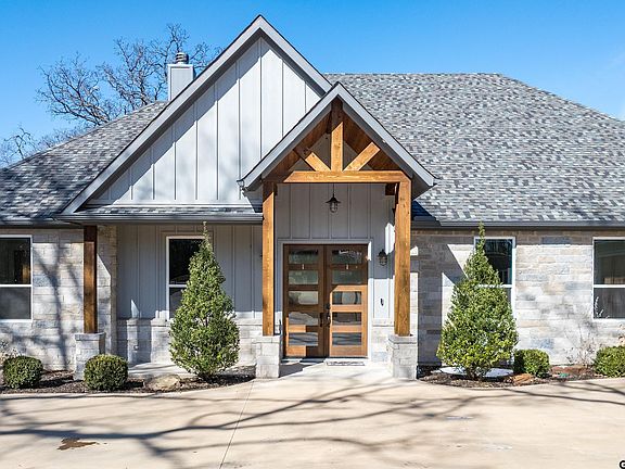 2nd image of 25 Carson Rd