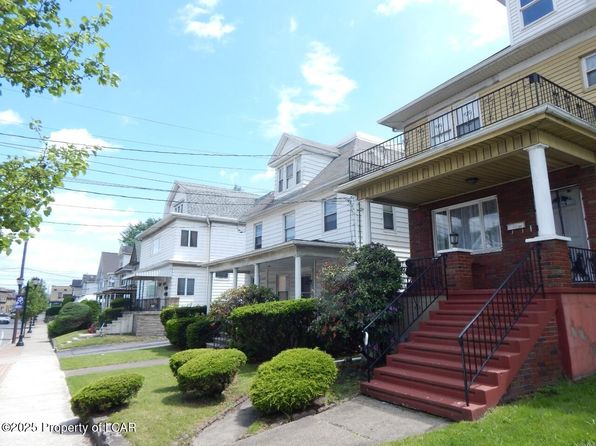 246-250-252 Main St
