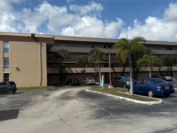 502 NW 87th Ave APT 305, Miami, FL 33172