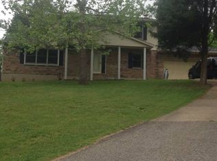 3297 E Smokey Mountain Dr, Lawrenceburg, IN 47025
