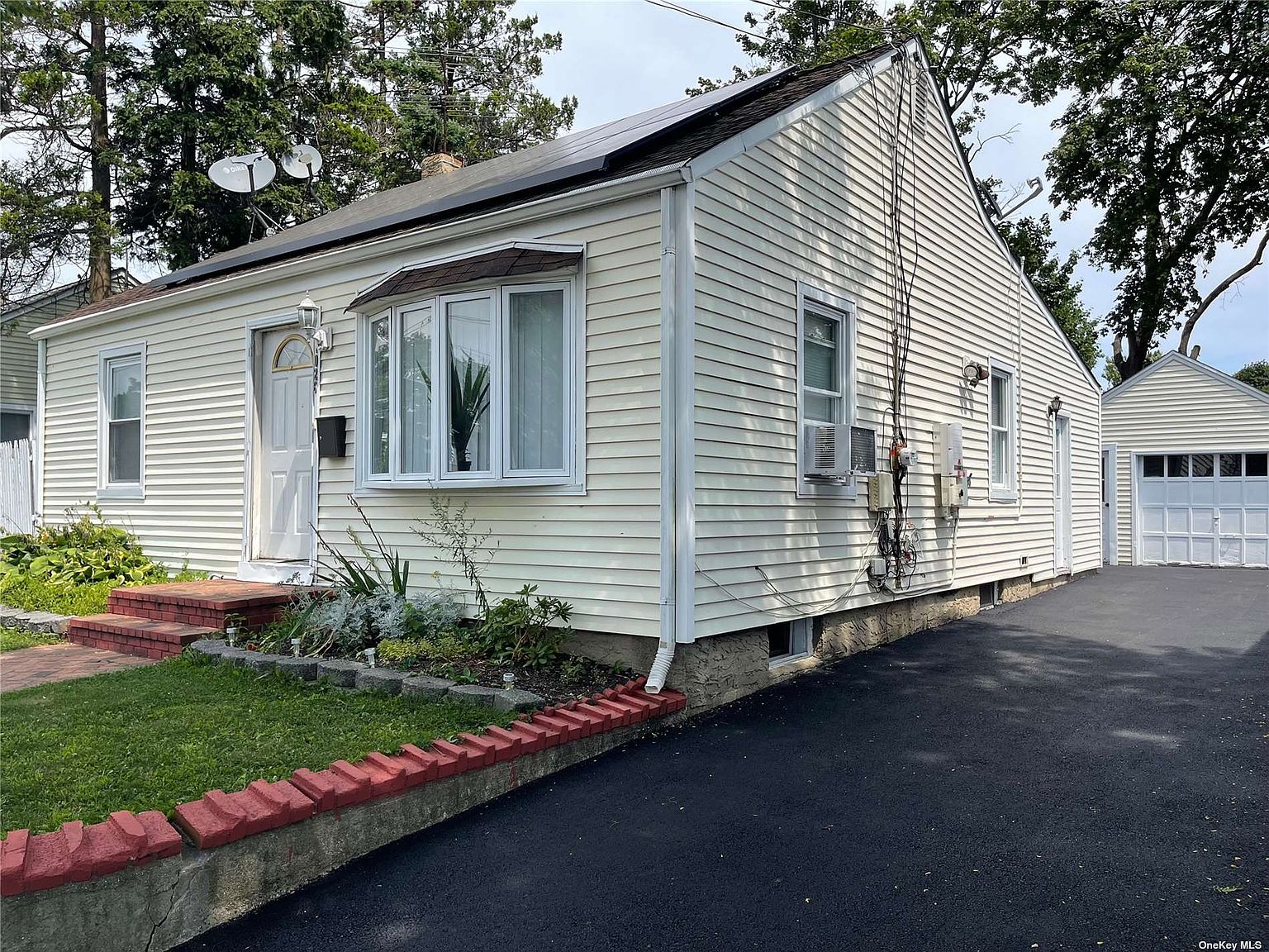 1026 North Broadway, Massapequa, NY 11758 Zillow