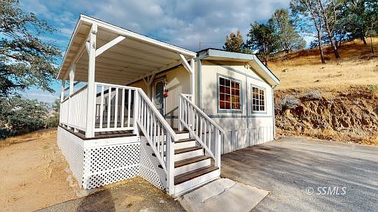 1st image of 31 Knob Hill Dr