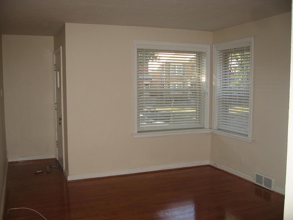 2nd image of 6309 Sutherland Ave #2F