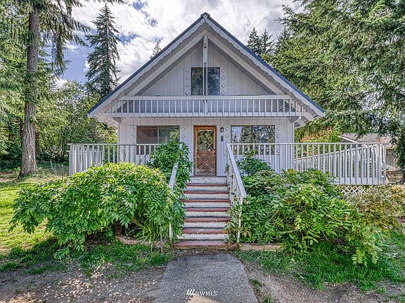 2nd image of 2612 194th Ave SW