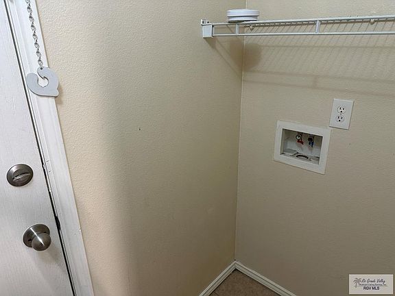5th image of 602 Viriole Ln